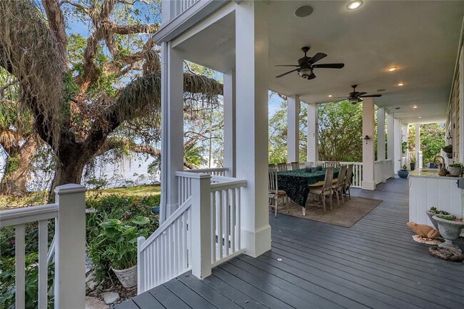 Building Photo - 6220 Bayshore Blvd