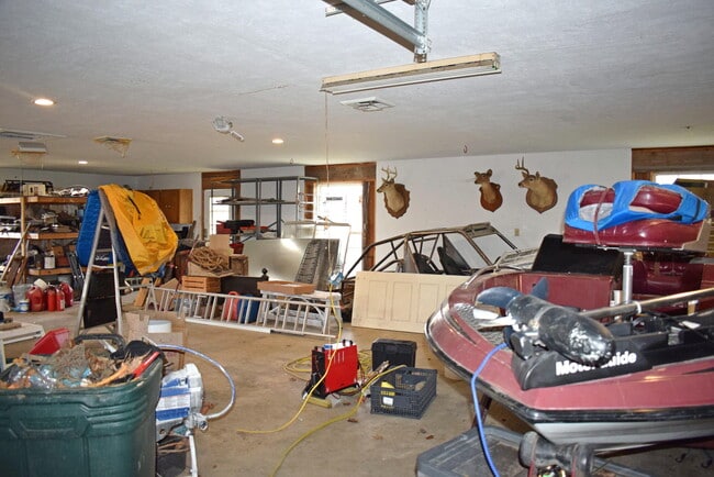 Building Photo - 6271 W Cedar Meadows Ln