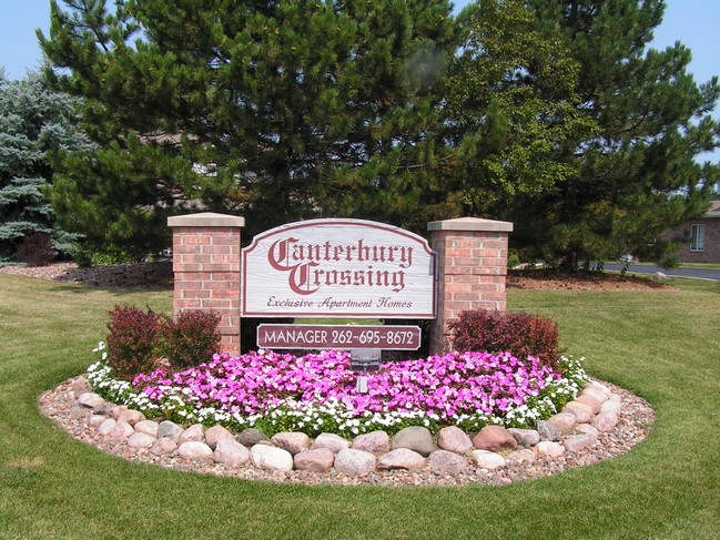 Building Photo - Canterbury Crossing