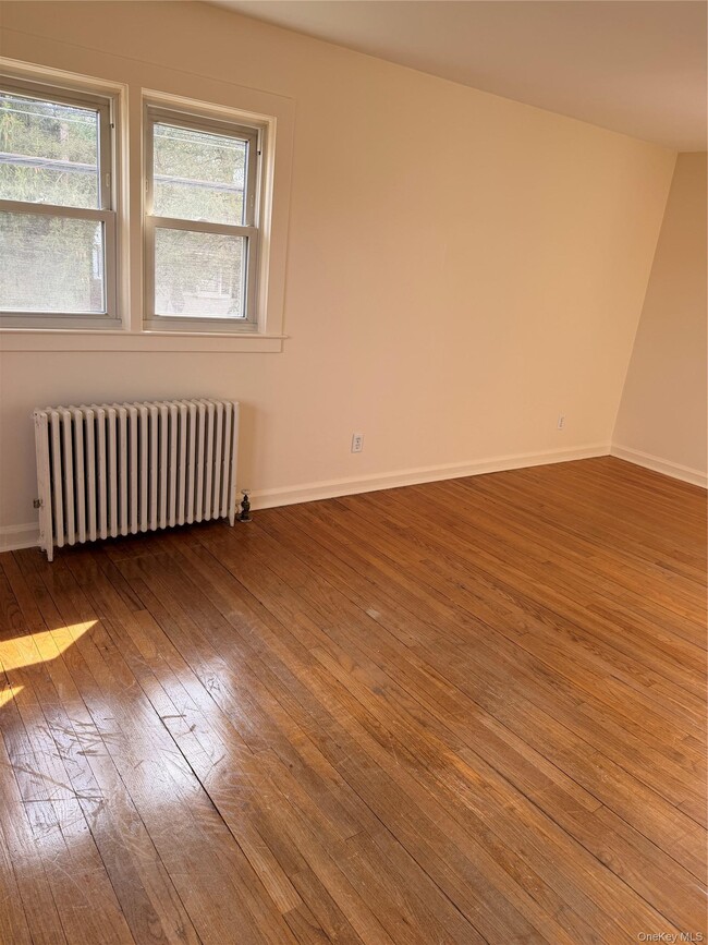 Building Photo - 6 Quelch Ave