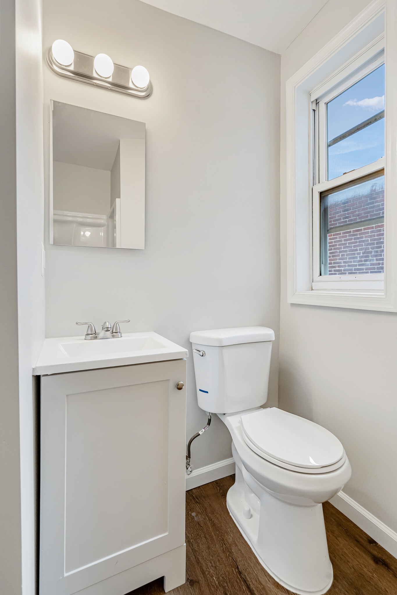 Building Photo - 1340 Pontiac Ave