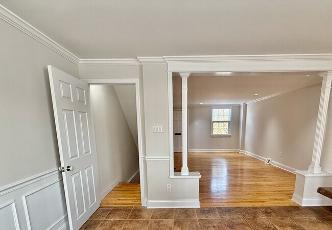 Building Photo - 3134 S 17th St