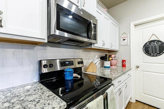 Building Photo - 2541 137th St