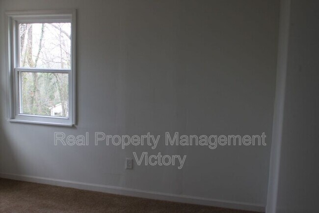 Building Photo - 8324 12th Ave S