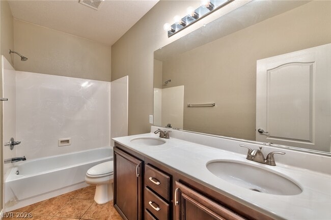 Building Photo - 2116 Mistle Thrush Dr