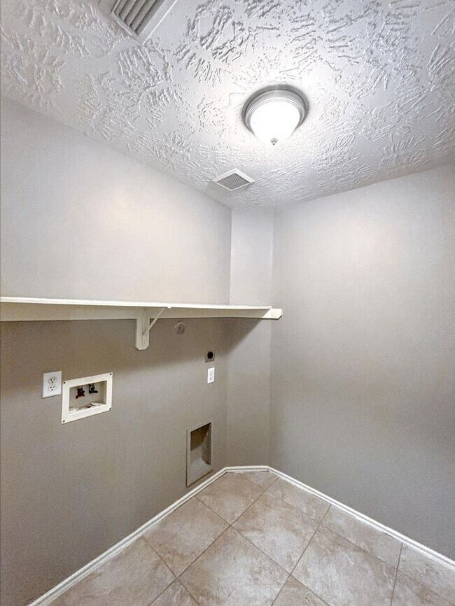 Building Photo - 11319 Moonlight Ridge Dr