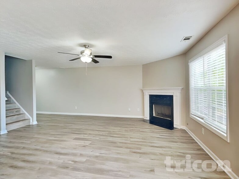 Building Photo - 597 Shadow Valley Ct