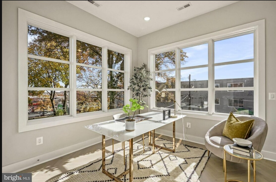 Building Photo - 1214 Madison St NW