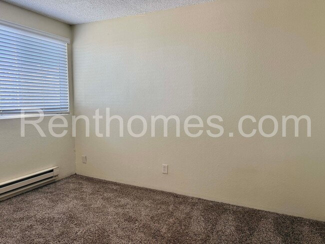 Building Photo - Bay Park, 5725 Linda Vista Road #6- Close ...