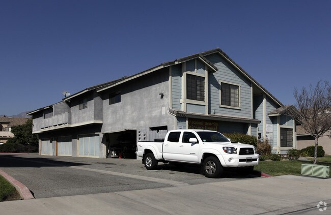 Building Photo - Convington Village
