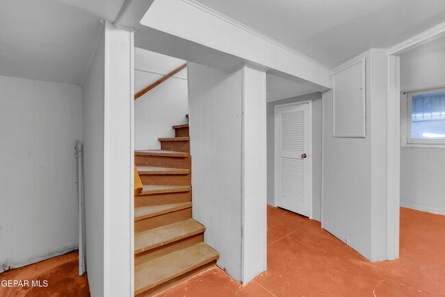 Building Photo - 923 McKelligon Dr