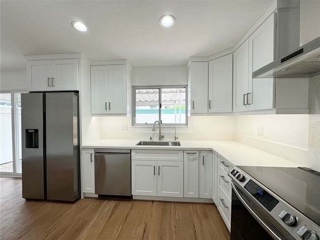Building Photo - 8238 Henderson Green