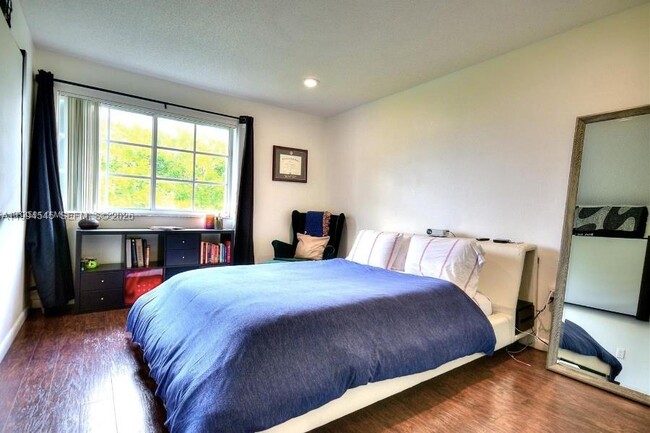 Building Photo - 4440 NW 107th Ave