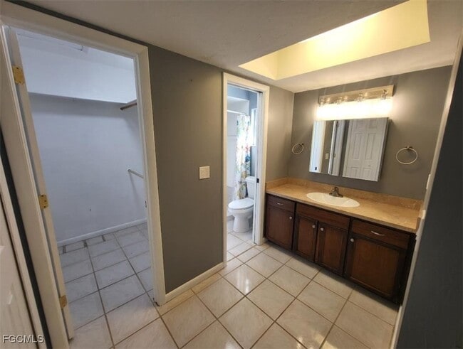 Building Photo - 4504 SW 7th Pl
