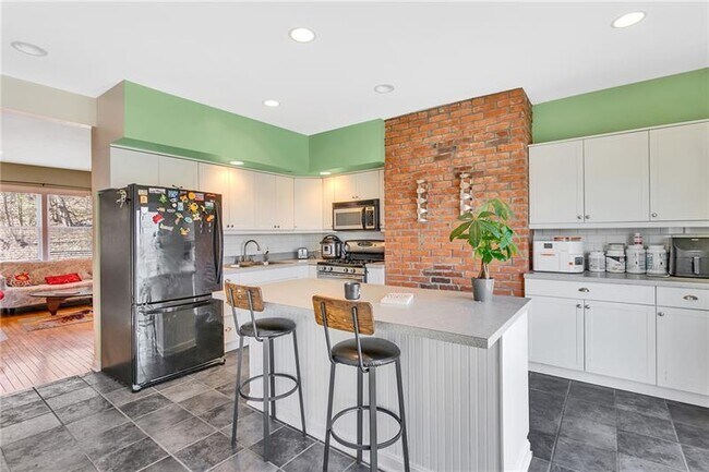 Building Photo - 3127 Josephine St