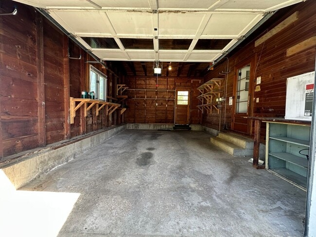 Building Photo - 2023 6th St