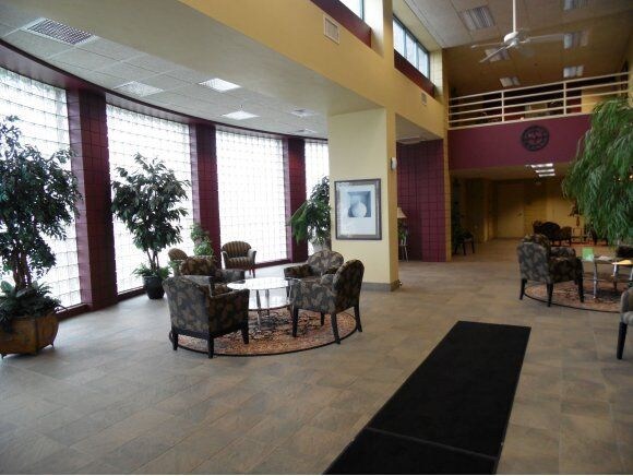 Building Photo - 400 N Richmond St