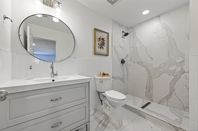 Building Photo - 16535 Oat Mill Dr