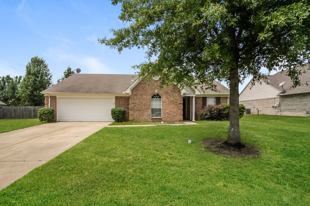 Building Photo - 6331 White Hawk Ln
