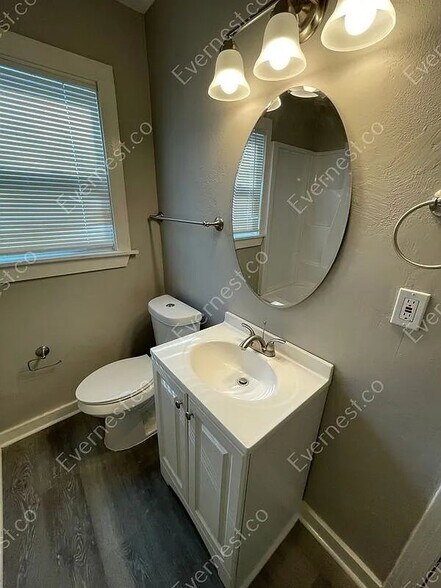 Building Photo - 314 Josanna St