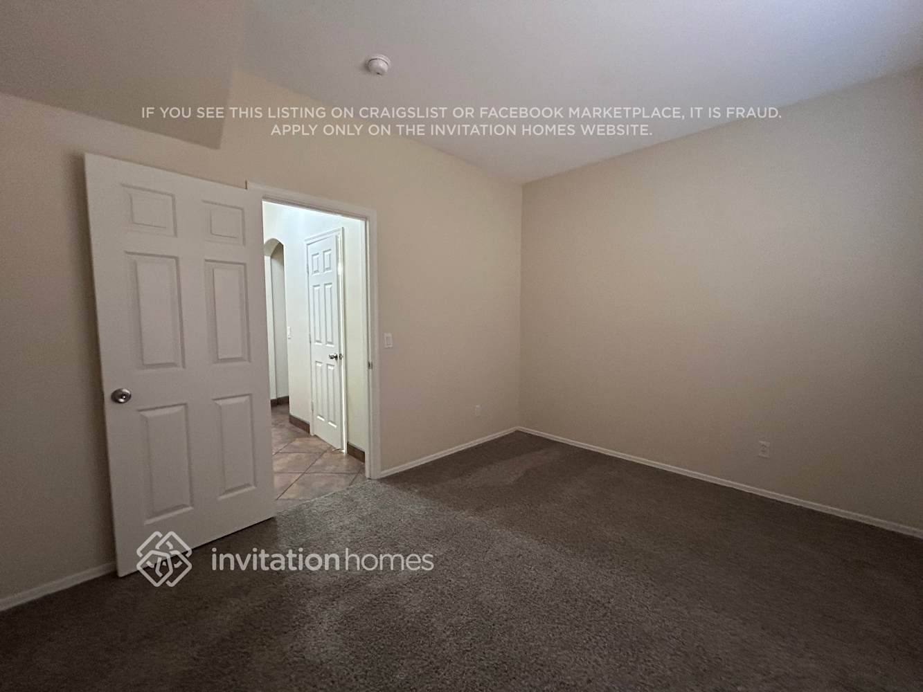 Building Photo - 11714 W Flanagan St