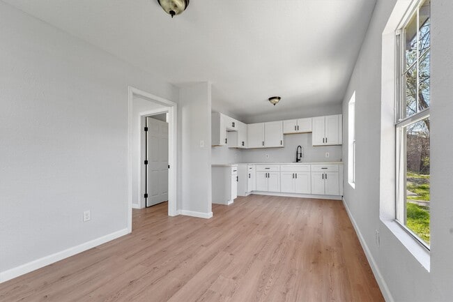 Building Photo - 8034 Record St