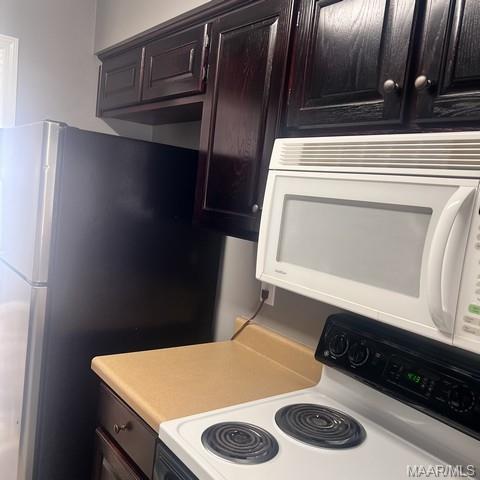 Building Photo - 932 Eastern Oaks Dr