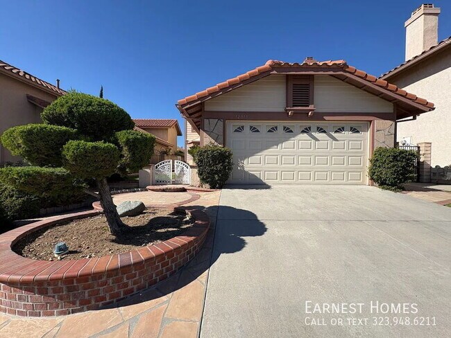 Building Photo - 12015 Stone Gate Way