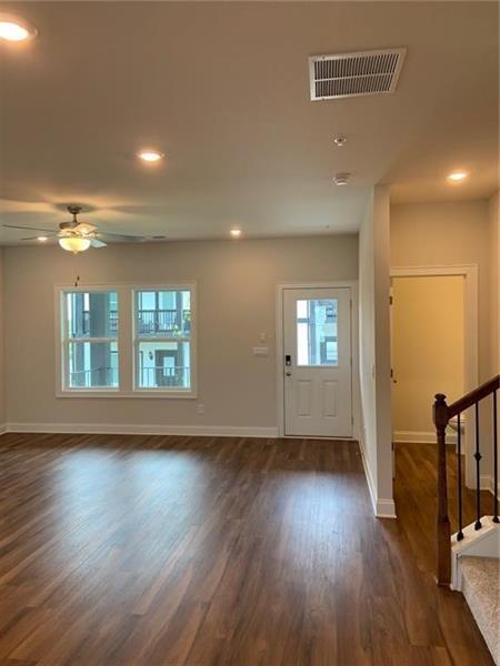 Building Photo - 908 Sweetwater Grove