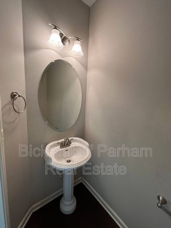 Building Photo - 7426 Sorrel Ct