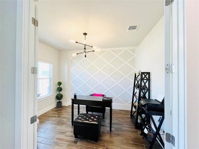 Building Photo - 8504 Pine Muhly Dr