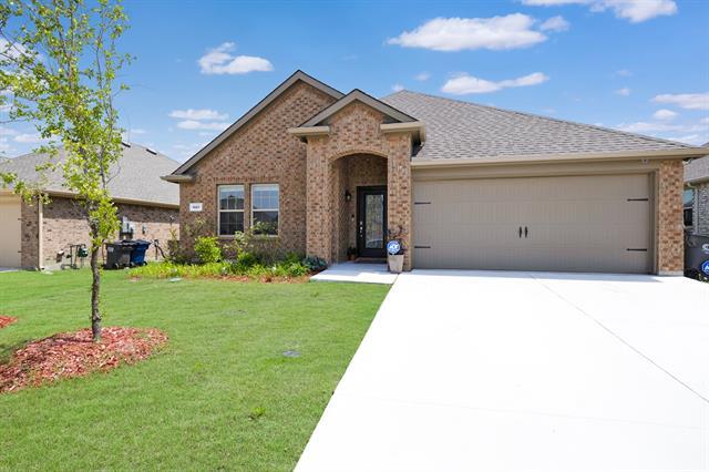 Primary Photo - 627 Willow View Way