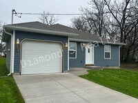 Building Photo - Brand New Build - Conveniently Located near National and Kearney