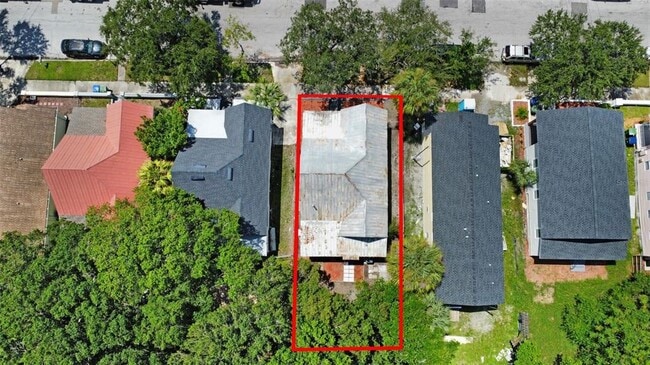 Building Photo - 2329 W Beach St