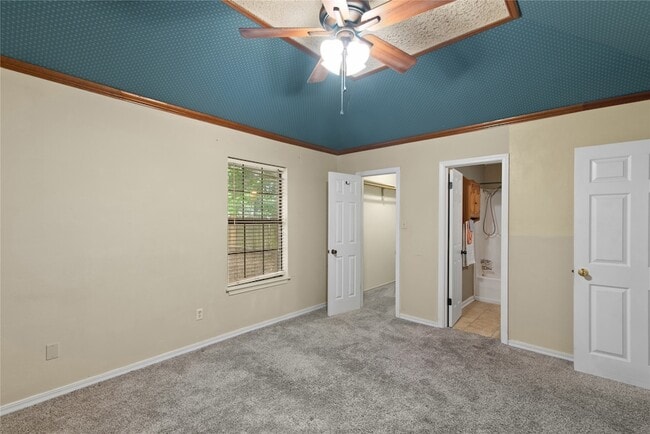 Building Photo - 2526 Downs Cir