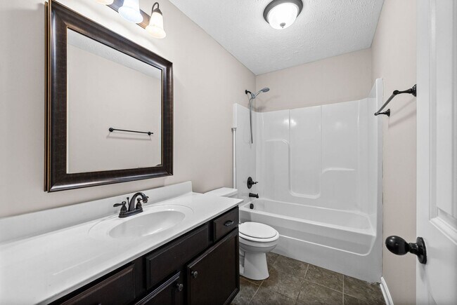 Building Photo - 880 Cherry Blossom Ln