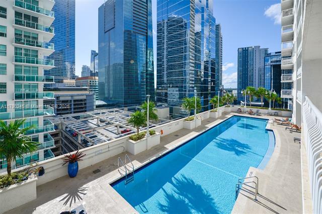 Building Photo - 1200 Brickell Bay Dr