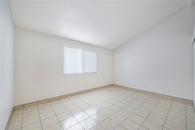 Building Photo - 2204 E La Palma Ave