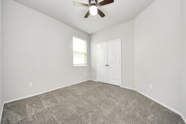 Building Photo - 7822 London Tower Ln