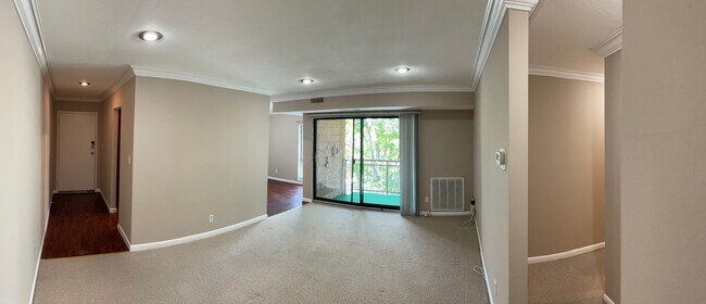 Building Photo - 6099 Majors Ln