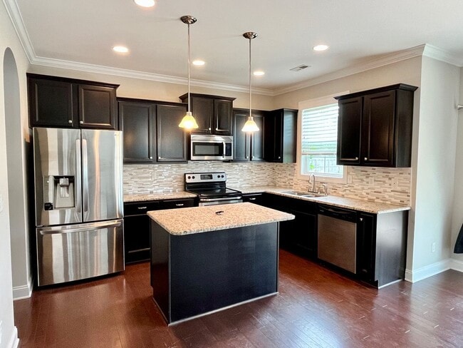 Building Photo - The Preserve at Morris Landing