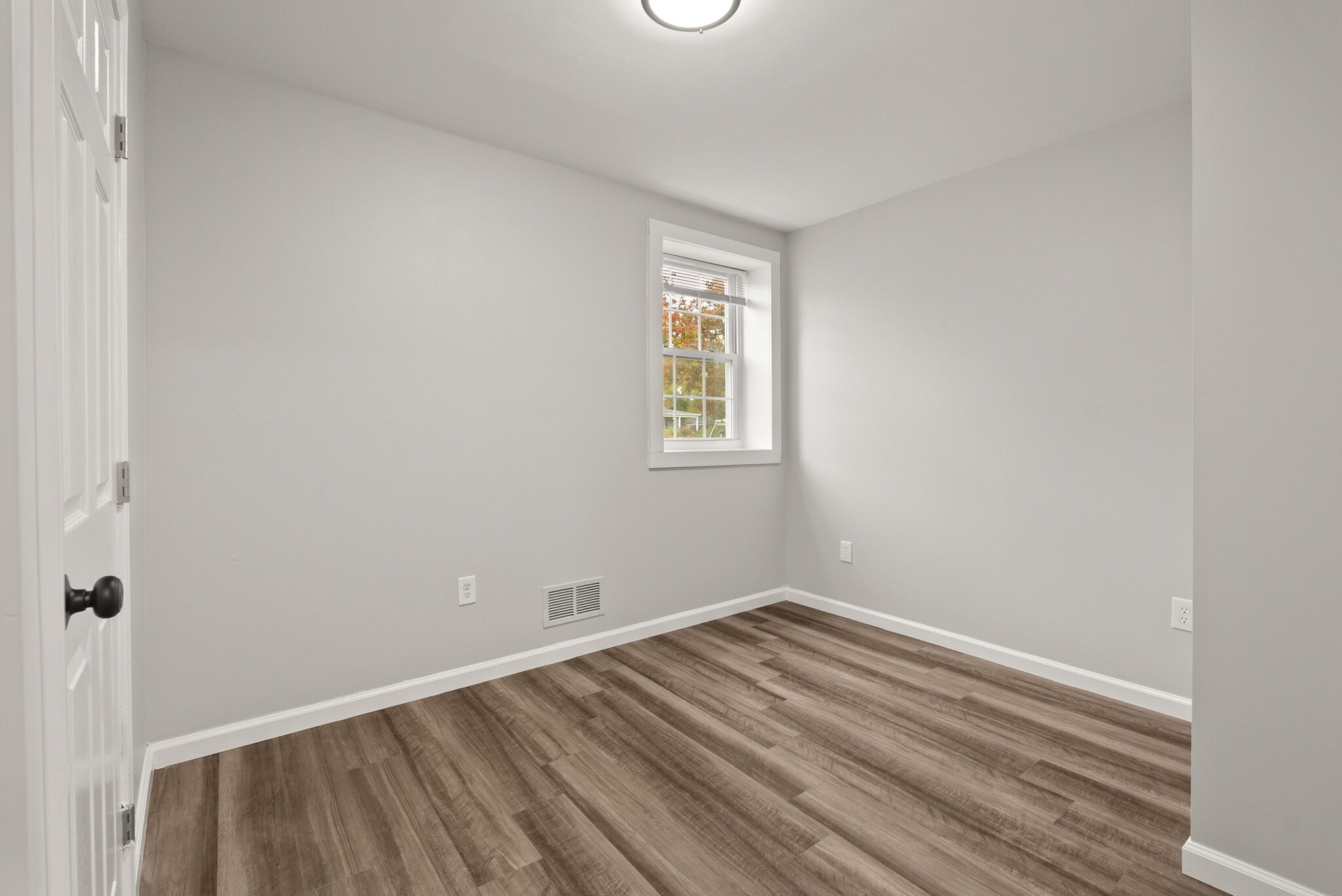 Building Photo - 6578 Edsall Rd