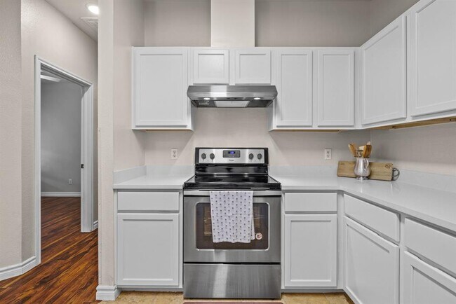 Building Photo - 8703 Weiser Dr