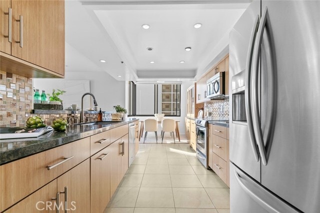 Building Photo - 343 Pioneer Dr