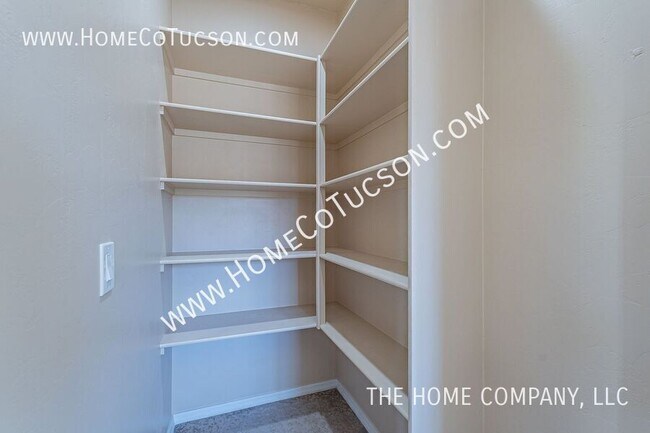 Building Photo - 5704 E Hermans Rd