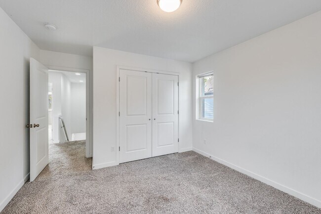 Building Photo - 2018-BUILT HOME NEAR DOWNTOWN HILLSBORO - 3BR/2.5BA WITH ATTACHED FINISHED GARAGE, PET-FRIENDLY