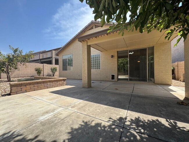 Building Photo - 4714 E Paso Trail
