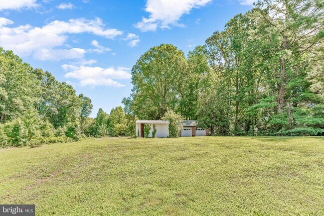 Building Photo - 2535 Solomons Island Rd