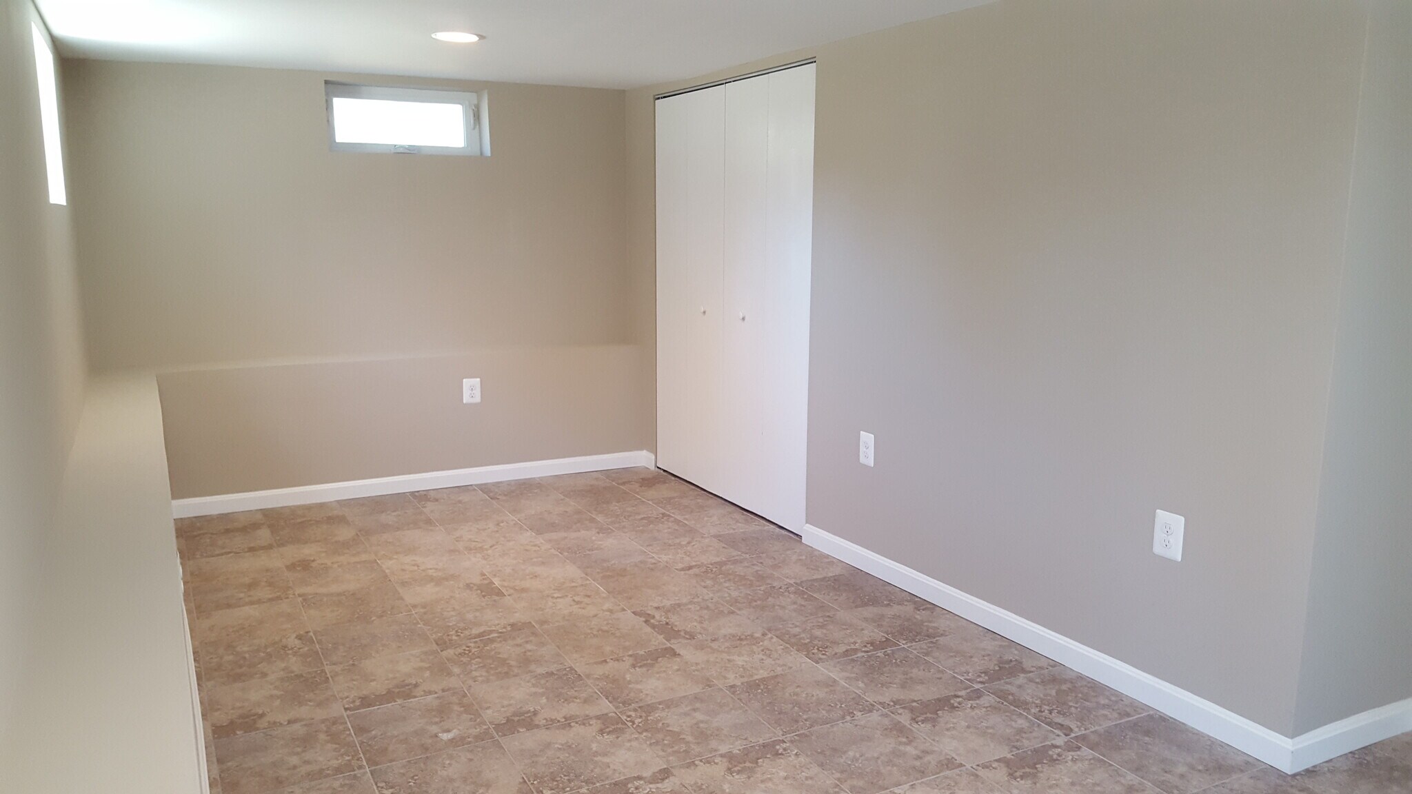 bedroom - 6905 Rhode Island Ave