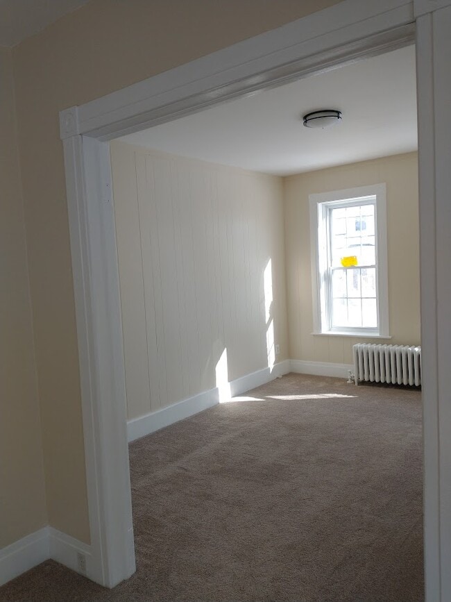 Building Photo - 9 James St